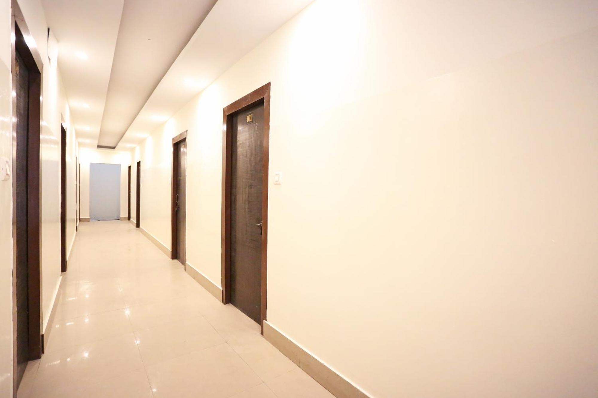 Hotel O Shiva Palace Haridwār Extérieur photo